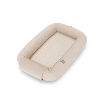 Sleepee Multifunkční hnízdečko pro miminko s hrazdičkou a bílým šumem 4v1 - Sand - obrázek