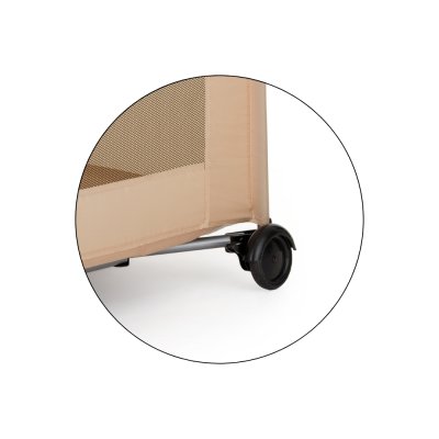 Petite&Mars Cestovní postýlka Nyja - Urban Jungle Sand - obrázek