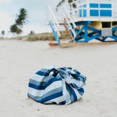Play & Go Noomad Outdoor Hrací deka/Vak na hračky - Blue/Green Stripes
