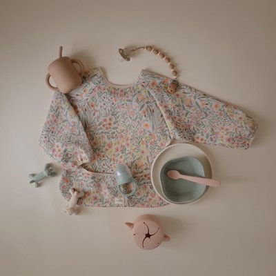 Mushie Bryndák s dlouhým rukávem - Pastel Blooms - obrázek