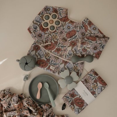 Mushie Bryndák s dlouhým rukávem - Retro Flowers - obrázek