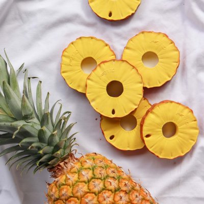 Oli&Carol Kousátko - Ananas the Pineapple