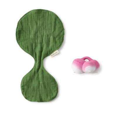 Oli&Carol Mini DouDou Kousátko/Muchláček - Ředkvička - obrázek