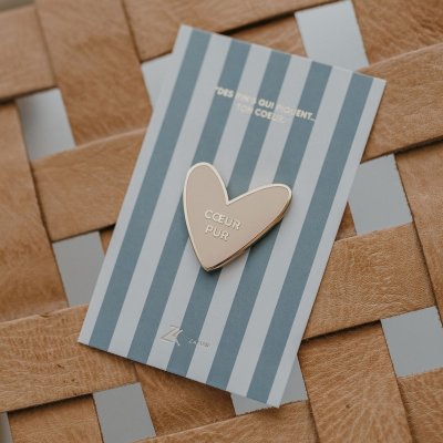 Zakuw Designový Pin/Brož - Pure Heart