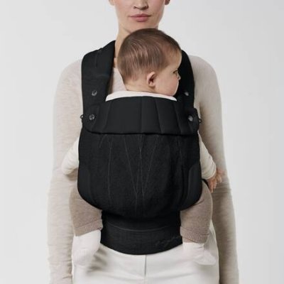 Cybex Platinum Coya Carrier Nosítko Bouclé - Stone Black - obrázek