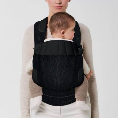 Cybex Platinum Coya Carrier Nosítko Bouclé - Smoky Black - obrázek