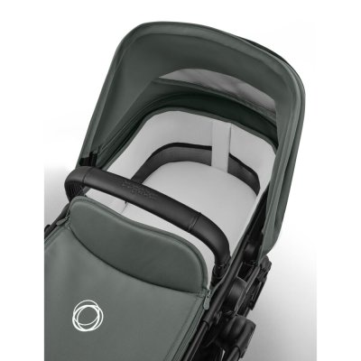 Bugaboo Cub Kompletní kočárek - Black/Forest Green/Forest Green - obrázek