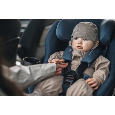 Thule Elm Autosedačka New - Darkest Blue - obrázek