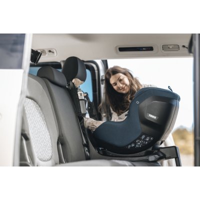 Thule Elm Autosedačka New - Darkest Blue - obrázek