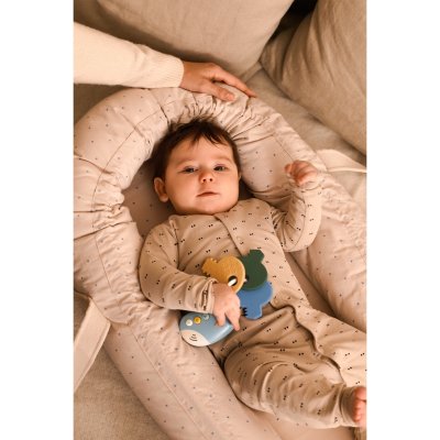 Liewood Gro Babylift Hnízdo - Star/Sandy - obrázek