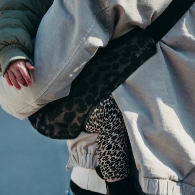 Wildride Dětské nosítko - Grey Leopard - obrázek