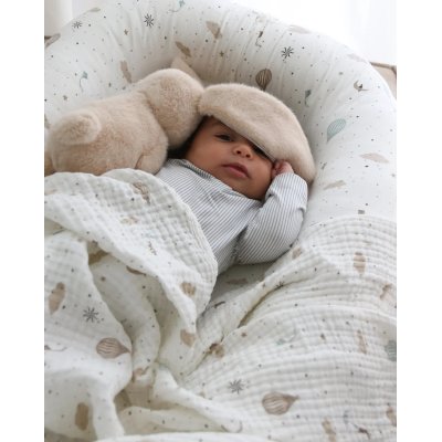 Cam Cam Copenhagen Plyšový králíček Billie Bunny Medium - Latte/Cassic Stripes Camel - obrázek