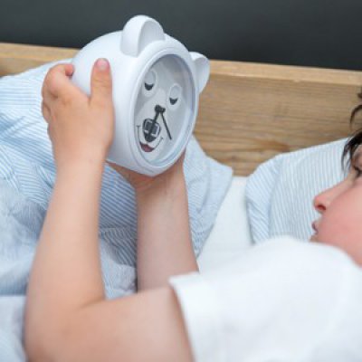 Zazu tréninkový budík medvídek Bobby - obrázek