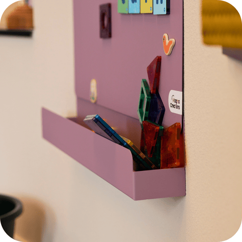 Magna Creations Police k magnetické tabuli Bow